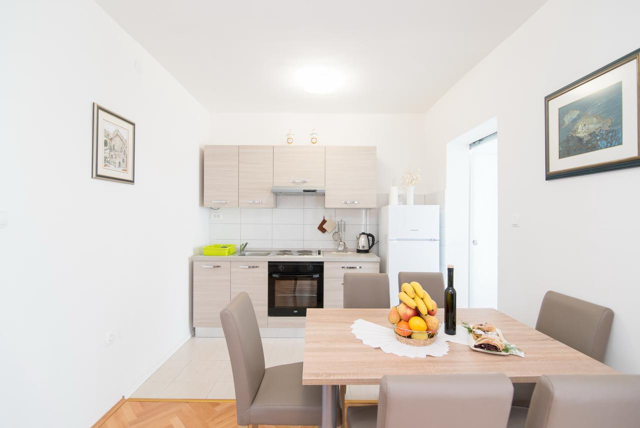 Apartment Seventh Heaven Podstrana Exterior photo